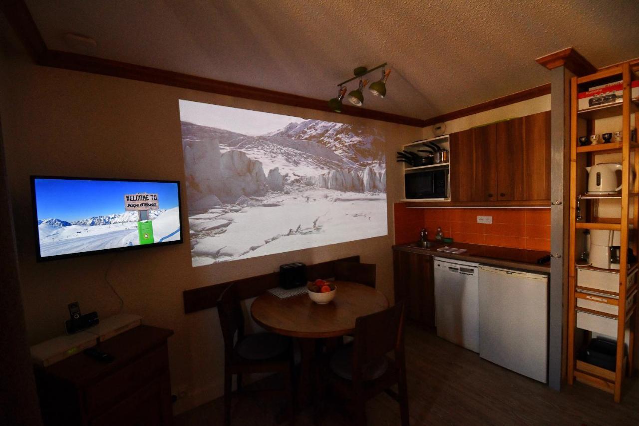 Appartamento Superb View+Swim Pool+Smart Tv+Netflix+Projector Huez Esterno foto